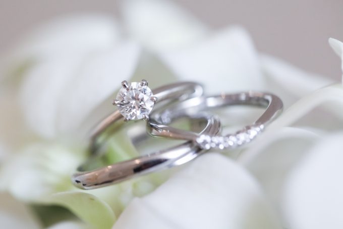 指輪は相手との関係性や気持ちによって嬉しくも重くもなり得る色々な意味で特別なプレゼントのようです